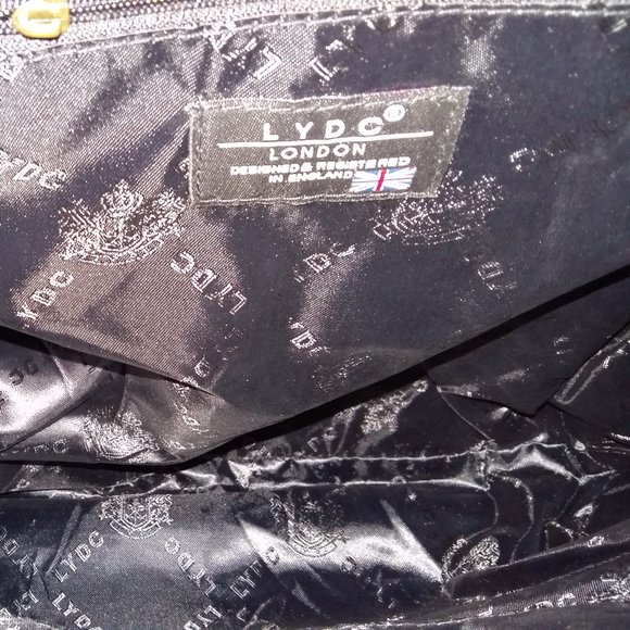 LYDC LONDON NWOT fun printed cupcake purse - Picture 6 of 6